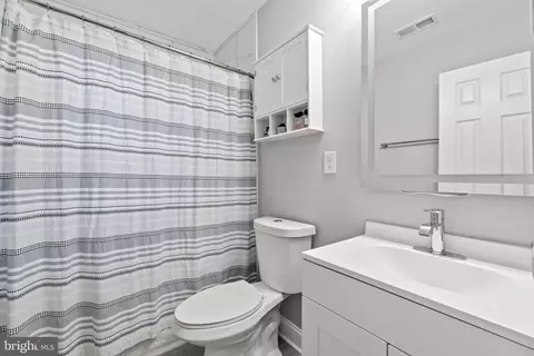 Bath - 803 Orange Dr, Silver Spring, MD 20901 photo 1 of 2