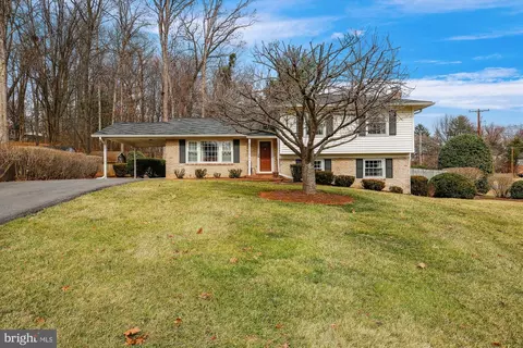 18056 Mill Creek Dr, Rockville, MD 20855