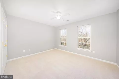 Bedroom - 18602 Broken Oak Rd, Boyds, MD 20841 photo 6 of 9