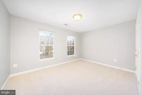 Bedroom - 18602 Broken Oak Rd, Boyds, MD 20841 photo 8 of 9