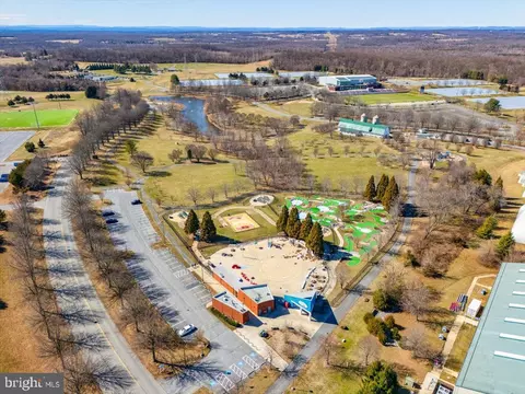 View/Area - 18602 Broken Oak Rd, Boyds, MD 20841 photo 12 of 13