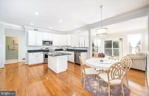 Kitchen - 18602 Broken Oak Rd, Boyds, MD 20841 photo 1 of 9