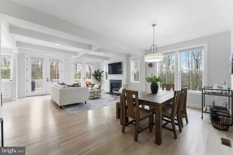 Dining - 10601 Greenacres Dr, Silver Spring, MD 20903 photo 1 of 1