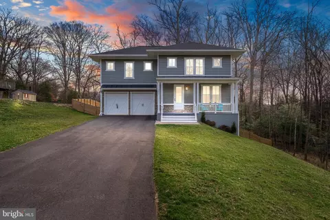 10601 Greenacres Dr, Silver Spring, MD 20903
