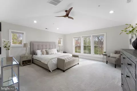 Bedroom - 10601 Greenacres Dr, Silver Spring, MD 20903 photo 1 of 5