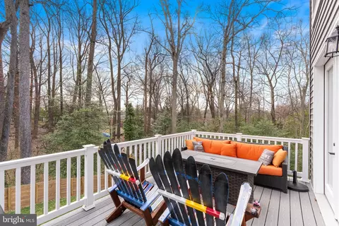 Exterior - 10601 Greenacres Dr, Silver Spring, MD 20903 photo 5 of 9