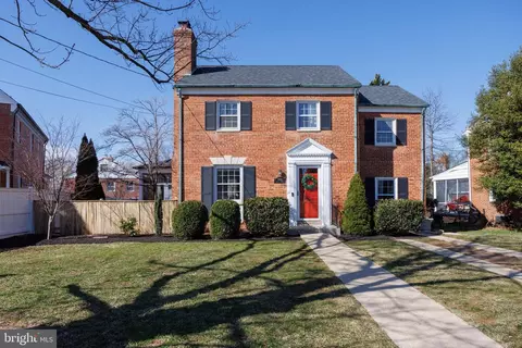 9602 Garwood St, Silver Spring, MD 20901