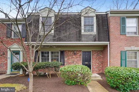 10867 Bucknell Dr #52, Silver Spring, MD 20902