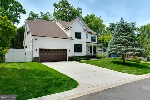 11210 Valley View Ave, Kensington, MD 20895