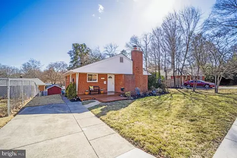 302 Belton Rd, Silver Spring, MD 20901