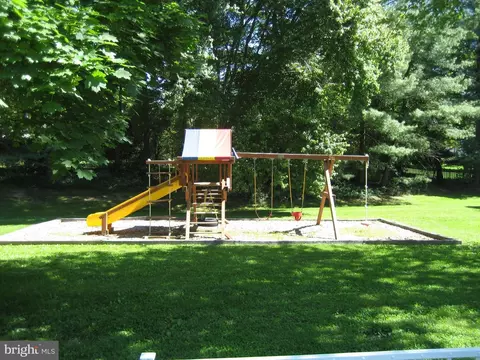 3011 Bluff Point Ln, Silver Spring, MD 20906 photo 27