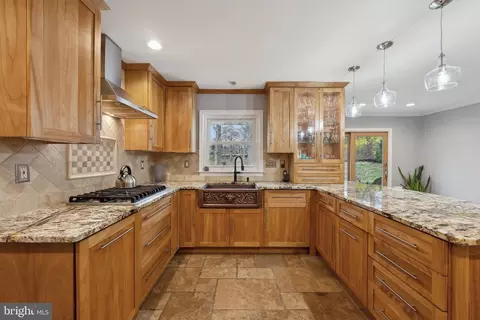 3011 Bluff Point Ln, Silver Spring, MD 20906 photo 15
