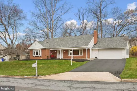 3011 Bluff Point Ln, Silver Spring, MD 20906