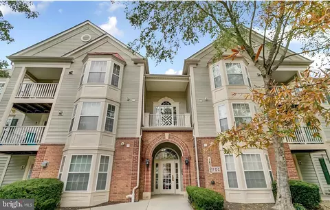 18705 Sparkling Water Dr #T2, Germantown, MD 20874