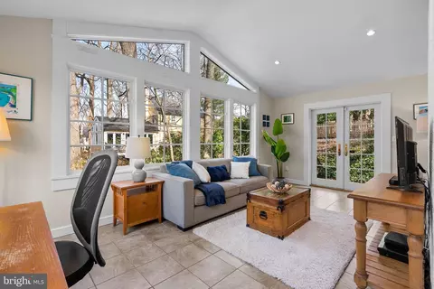 420 Greenbrier Dr, Silver Spring, MD 20910 photo 11