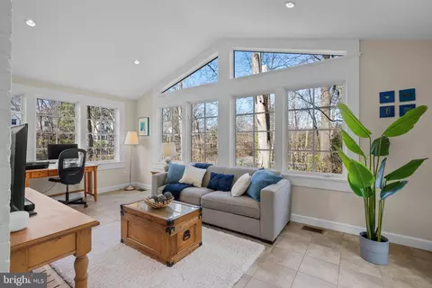 420 Greenbrier Dr, Silver Spring, MD 20910 photo 9