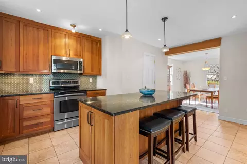 420 Greenbrier Dr, Silver Spring, MD 20910 photo 17