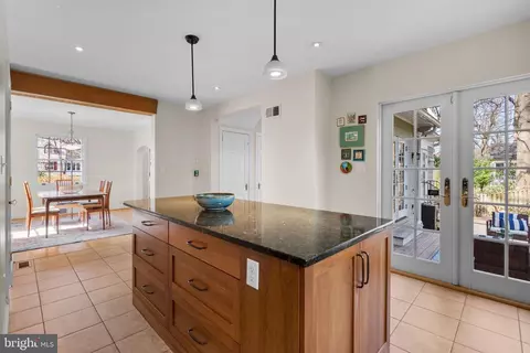 420 Greenbrier Dr, Silver Spring, MD 20910 photo 18