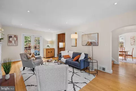 420 Greenbrier Dr, Silver Spring, MD 20910 photo 7