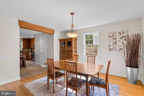 420 Greenbrier Dr, Silver Spring, MD 20910 photo 13