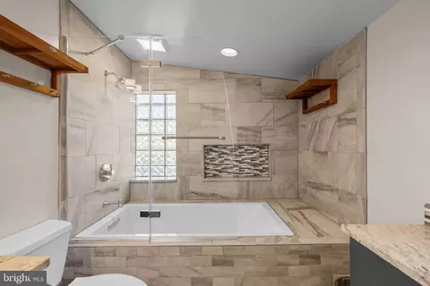 420 Greenbrier Dr, Silver Spring, MD 20910 photo 32