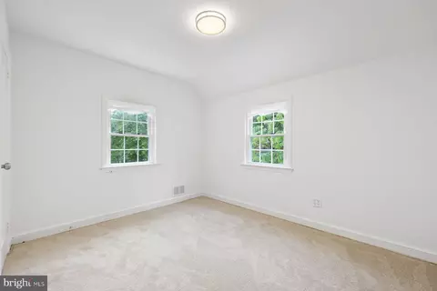 Bedroom - 10402 Hayes Ave, Silver Spring, MD 20902 photo 5 of 7
