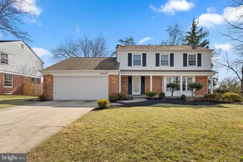 11129 Hunt Club Dr, Potomac, MD 20854