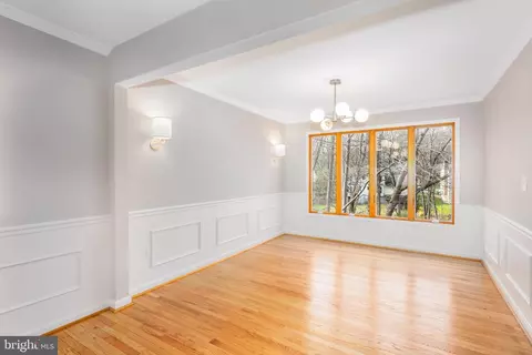 2212 Blue Valley Dr, Silver Spring, MD 20904 photo 13