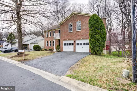2212 Blue Valley Dr, Silver Spring, MD 20904