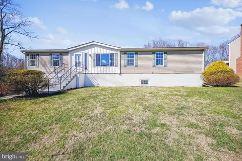18450 Brooke Rd, Sandy Spring, MD 20860 photo 2