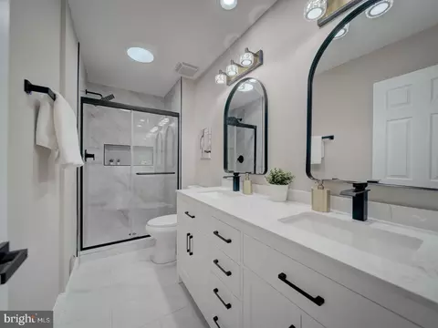 Bath - Undisclosed, Silver Spring, MD 20906 photo 2 of 9