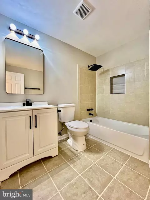 Bath - Undisclosed, Silver Spring, MD 20906 photo 7 of 9