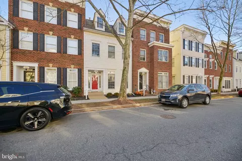 306 Inspiration Ln, Gaithersburg, MD 20878