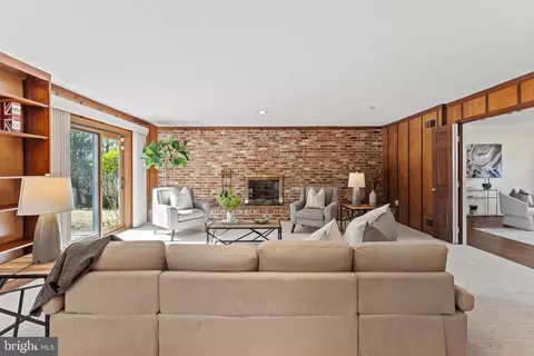 Living - 212 Eldrid Dr, Silver Spring, MD 20904 photo 4 of 8