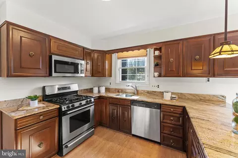 Kitchen - 212 Eldrid Dr, Silver Spring, MD 20904 photo 2 of 4