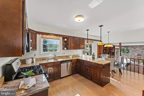 Kitchen - 212 Eldrid Dr, Silver Spring, MD 20904 photo 3 of 4