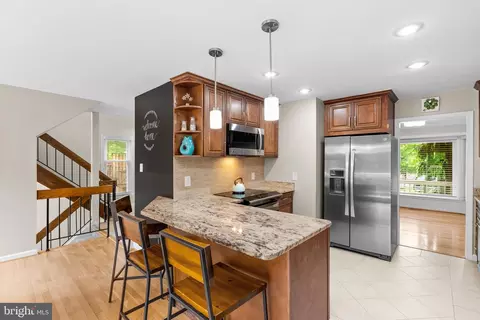 2015 Hickory Hill Ln, Silver Spring, MD 20906 photo 11