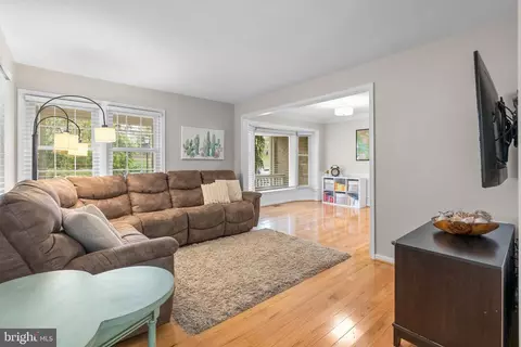 2015 Hickory Hill Ln, Silver Spring, MD 20906 photo 5