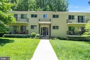 10619 Montrose Ave #203, Bethesda, MD 20814