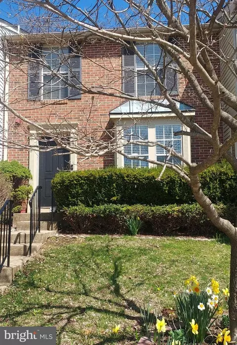 656 Coral Reef Dr, Gaithersburg, MD 20878