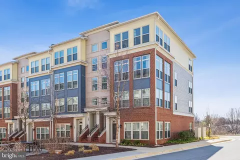 189 Copley Cir #28-B, Gaithersburg, MD 20878