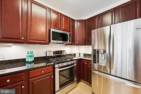 Kitchen - 8045 Newell St #319, Silver Spring, MD 20910 photo 4 of 5