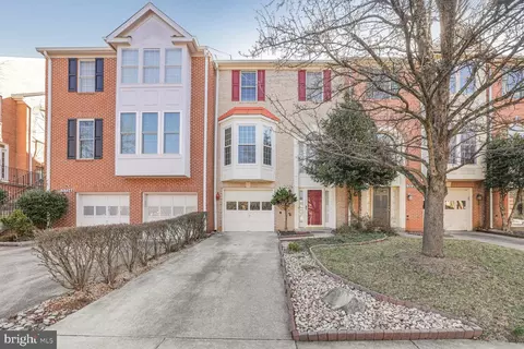 13726 Lambertina Pl, Rockville, MD 20850