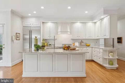 Kitchen - 14910 Spring Meadows Dr, Darnestown, MD 20874 photo 1 of 4