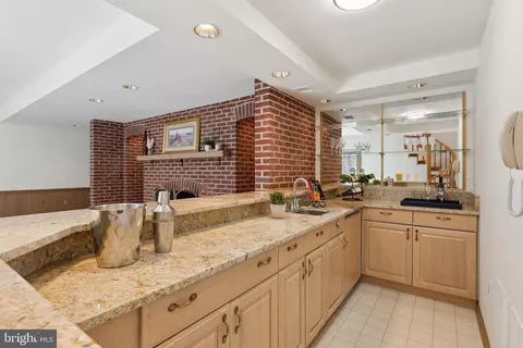 Kitchen - 14910 Spring Meadows Dr, Darnestown, MD 20874 photo 4 of 4