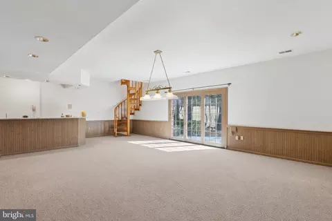 Living - 14910 Spring Meadows Dr, Darnestown, MD 20874 photo 12 of 12