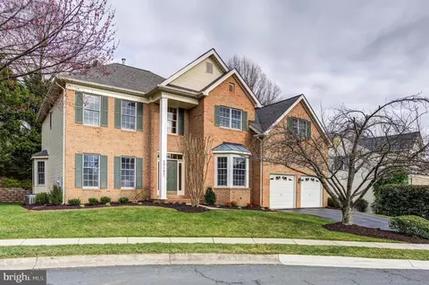 10102 Daphney House Way, Rockville, MD 20850