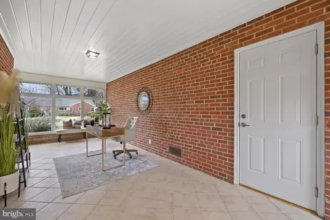 Entry Way - 304 Southwest Dr, Silver Spring, MD 20901 photo 1 of 2