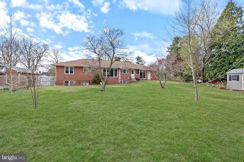 Exterior - 304 Southwest Dr, Silver Spring, MD 20901 photo 6 of 6