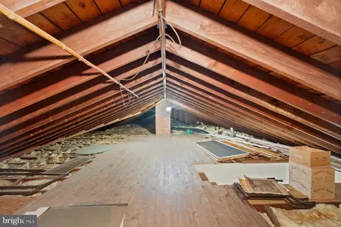 Entry Way - 304 Southwest Dr, Silver Spring, MD 20901 photo 2 of 2